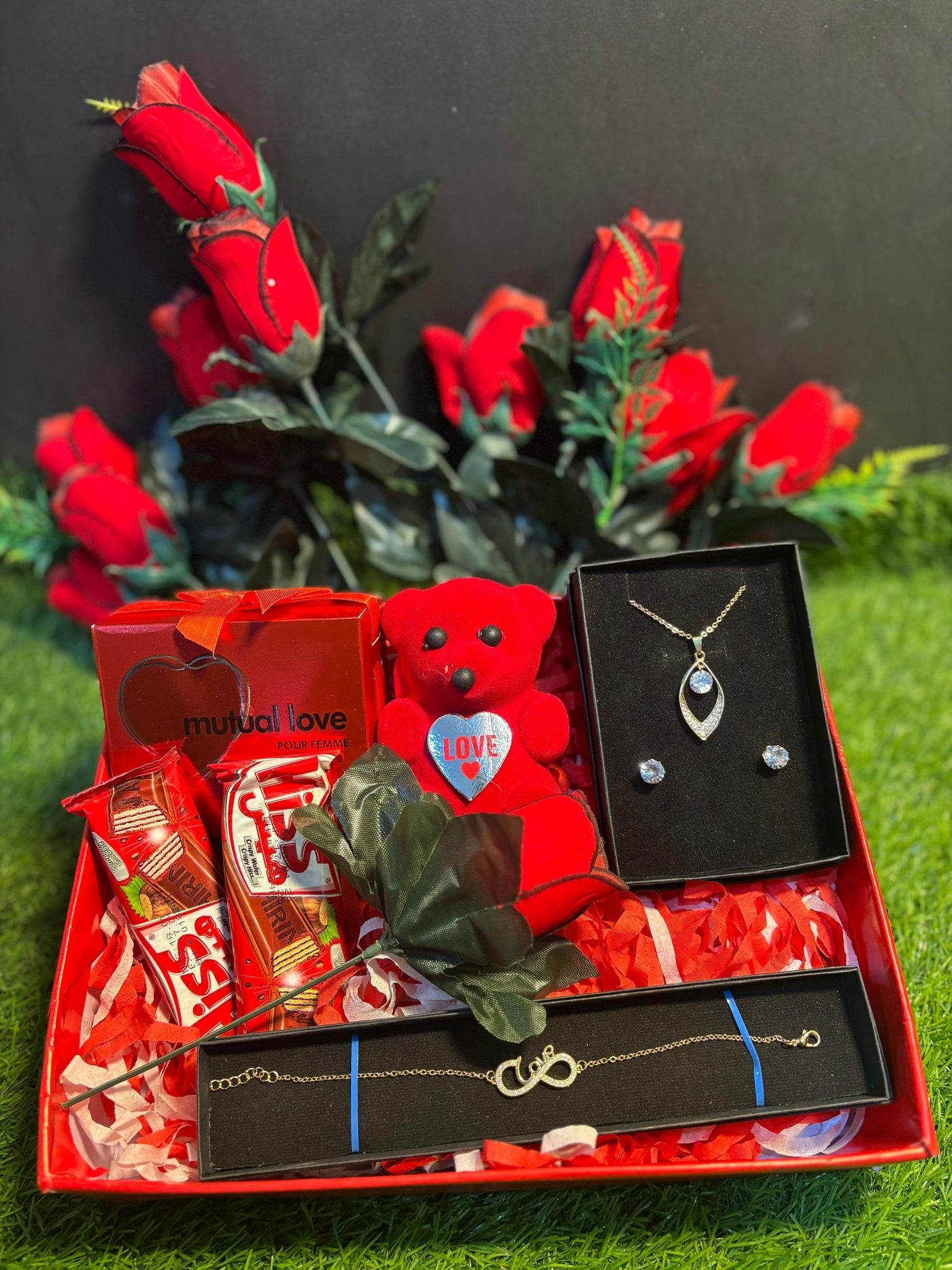 Valentine's Exclusive Gift Box